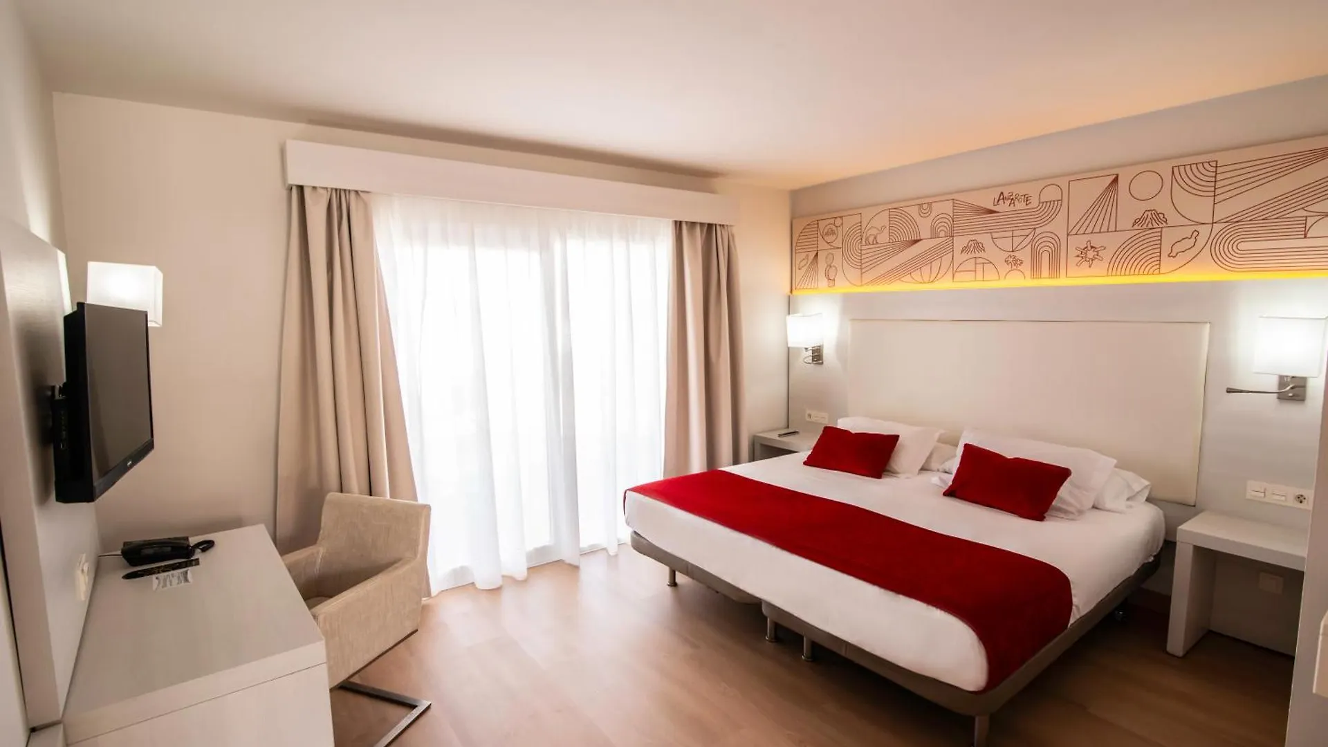 פוארטו דל כרמן Aequora Lanzarote Suites 4*, פוארטו דל כרמן ספרד