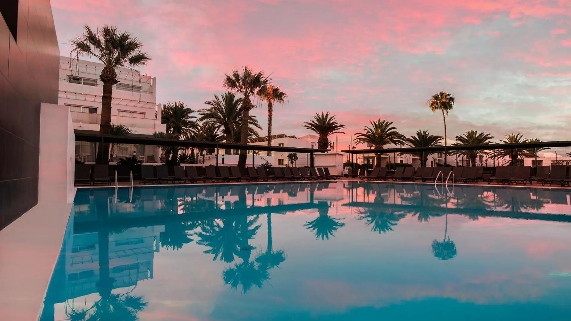 פוארטו דל כרמן Aequora Lanzarote Suites