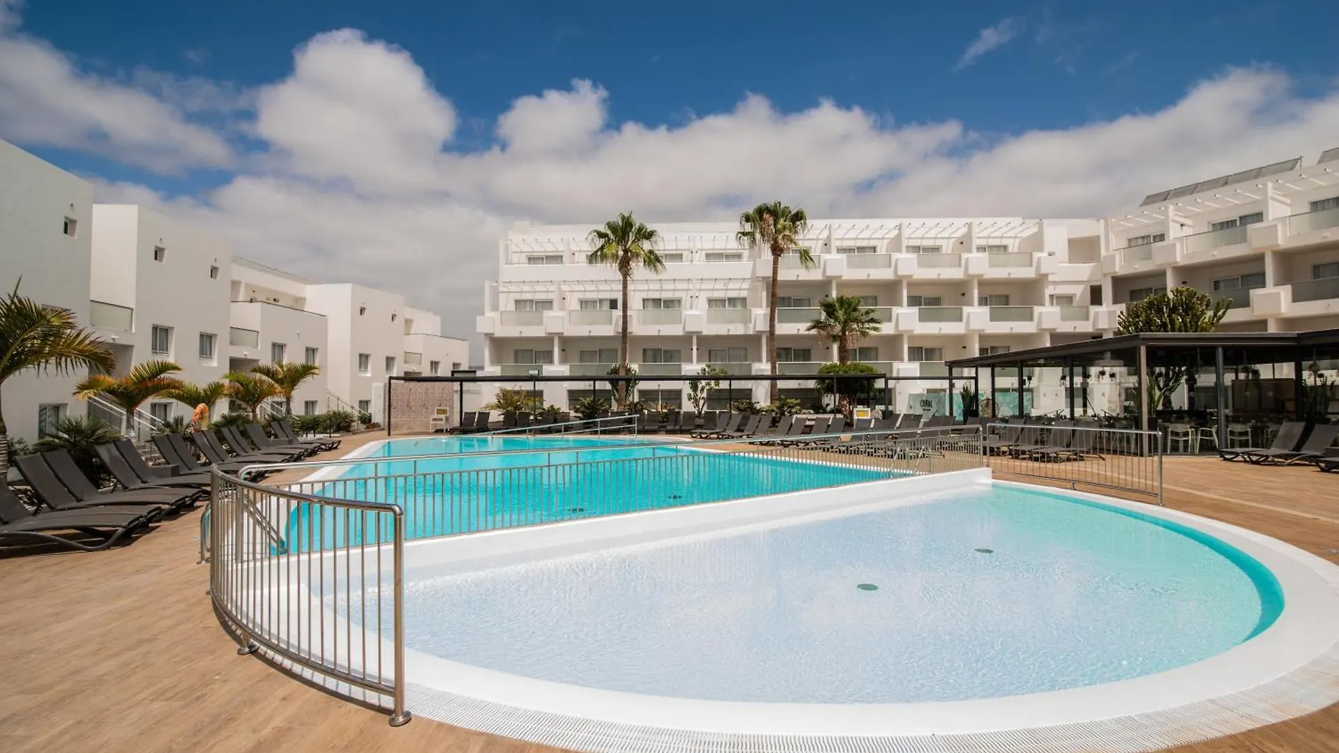 פוארטו דל כרמן Aequora Lanzarote Suites פוארטו דל כרמן