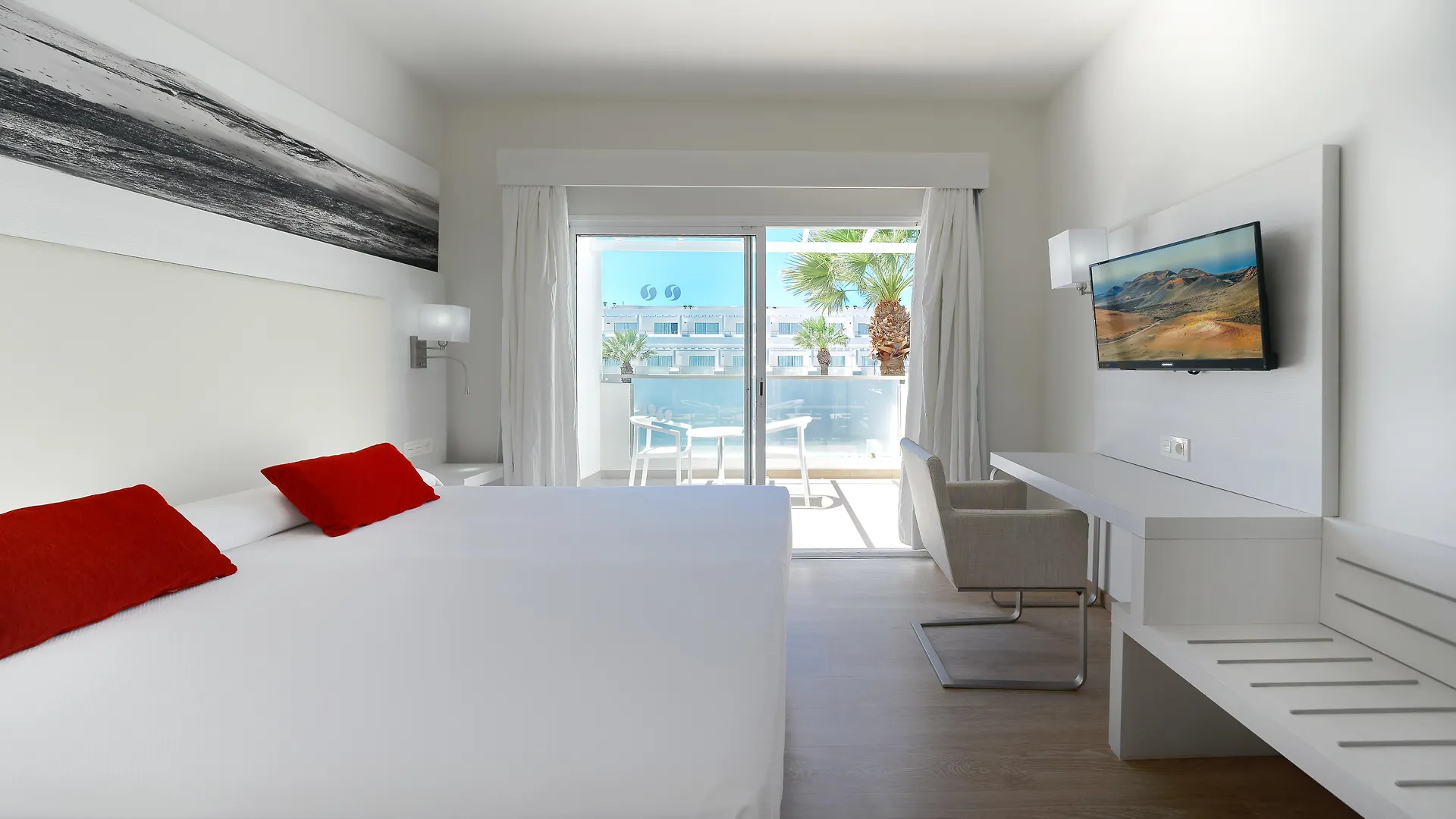 Aequora Lanzarote Suites Puerto del Carmen  Hotel Puerto del Carmen (Lanzarote)