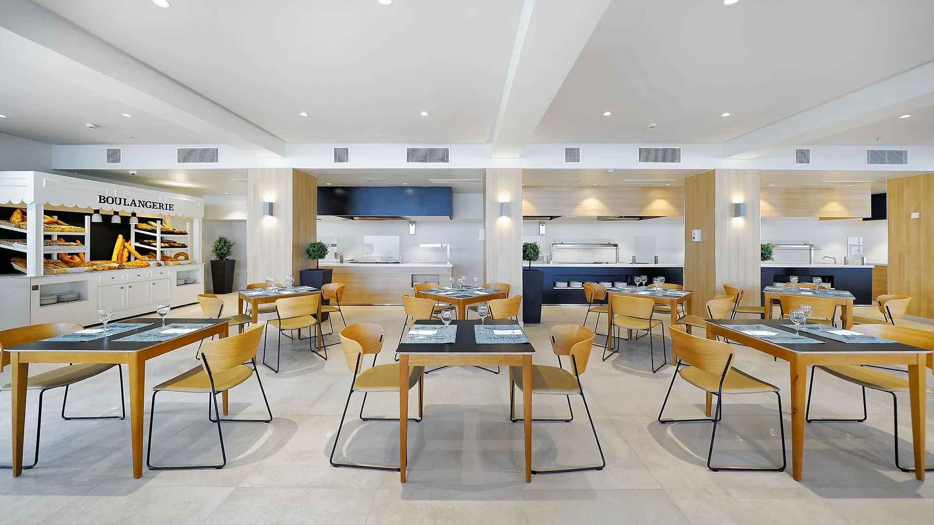 Hotel Aequora Lanzarote Suites Puerto del Carmen