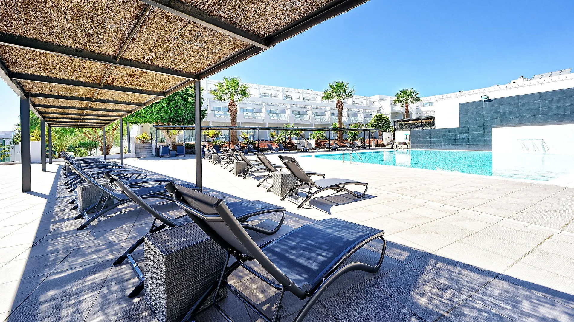 Hotel Aequora Lanzarote Suites Puerto del Carmen