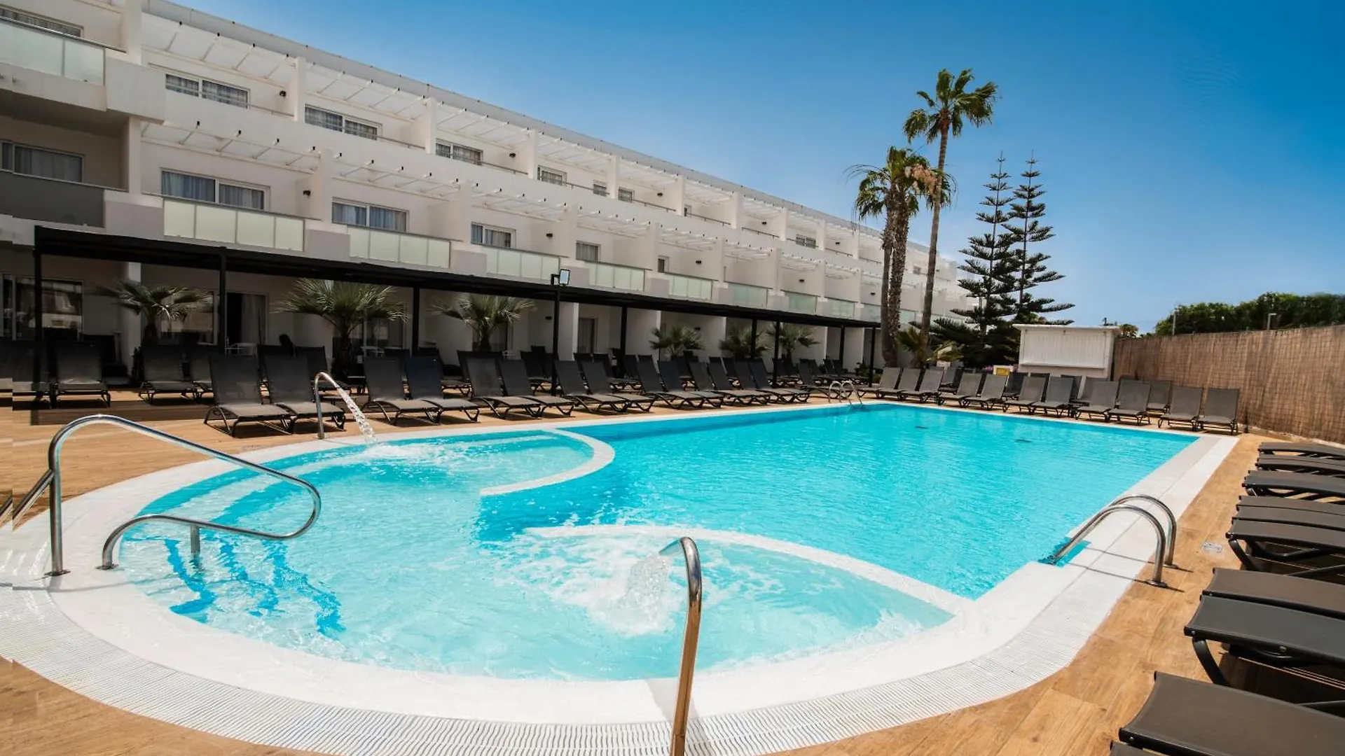 Aequora Lanzarote Suites Puerto del Carmen  4*, Puerto del Carmen (Lanzarote)