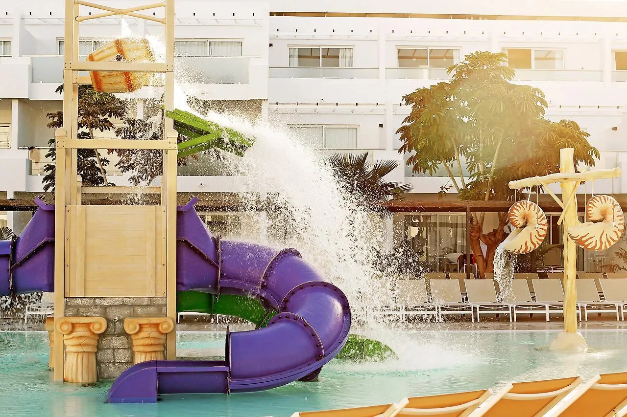 **** Hotel Aequora Lanzarote Suites Puerto del Carmen  Španělsko